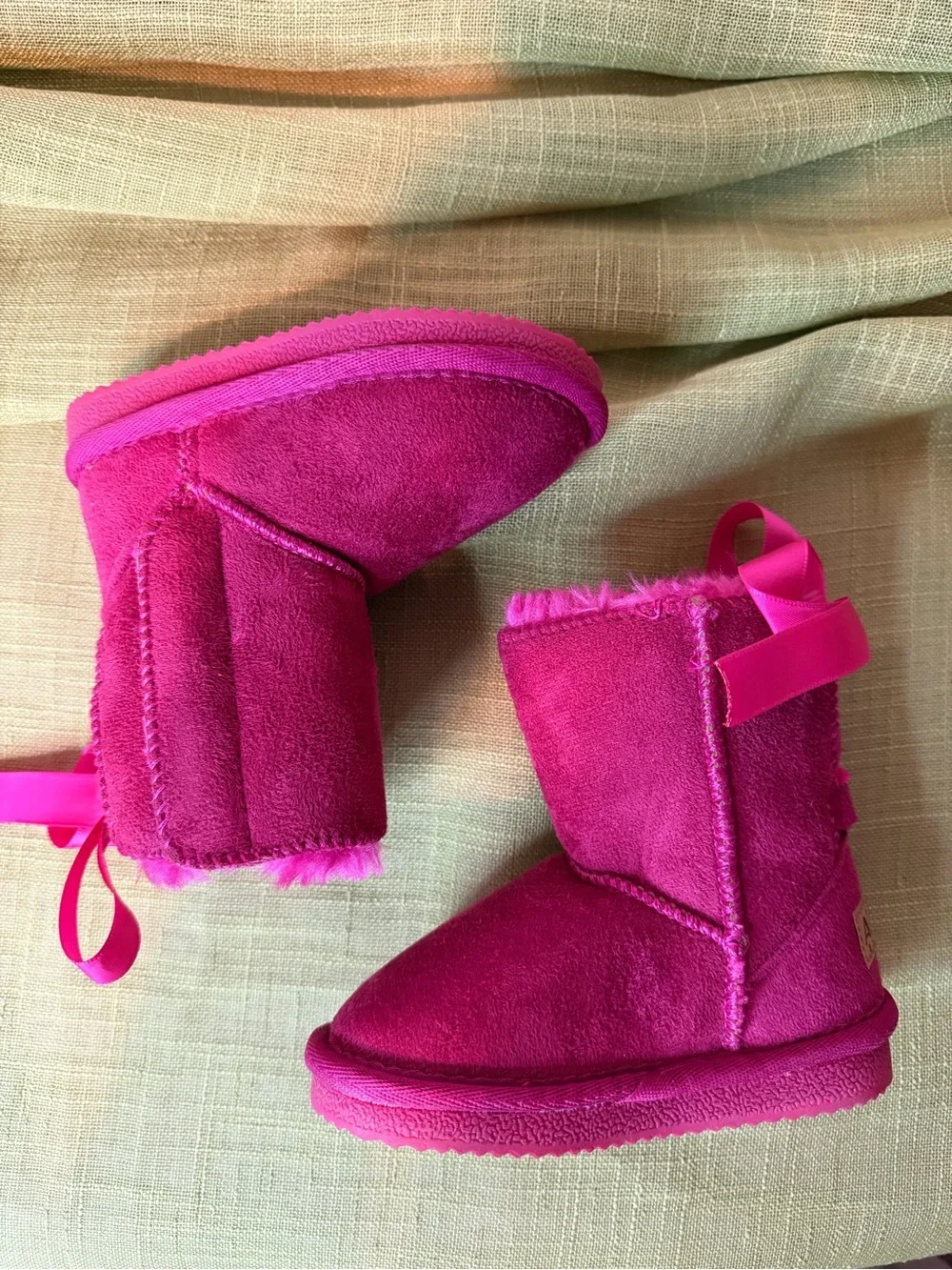 Apres by Lamo Toddler Hot Pink Faux-Fur Winter Boots 7C